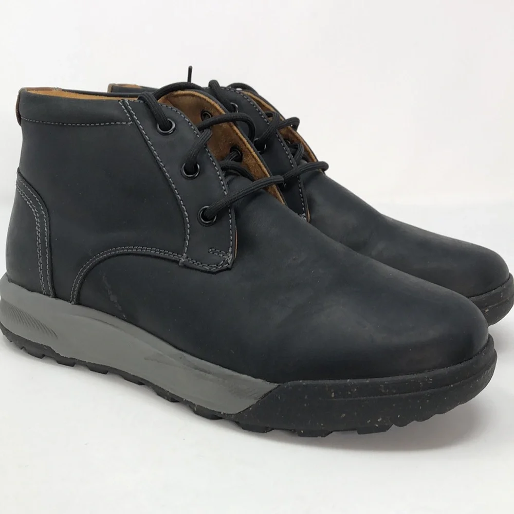 Florsheim Men’s Trailmax Black Leather Chukka Boots - Size 8.5 Wide